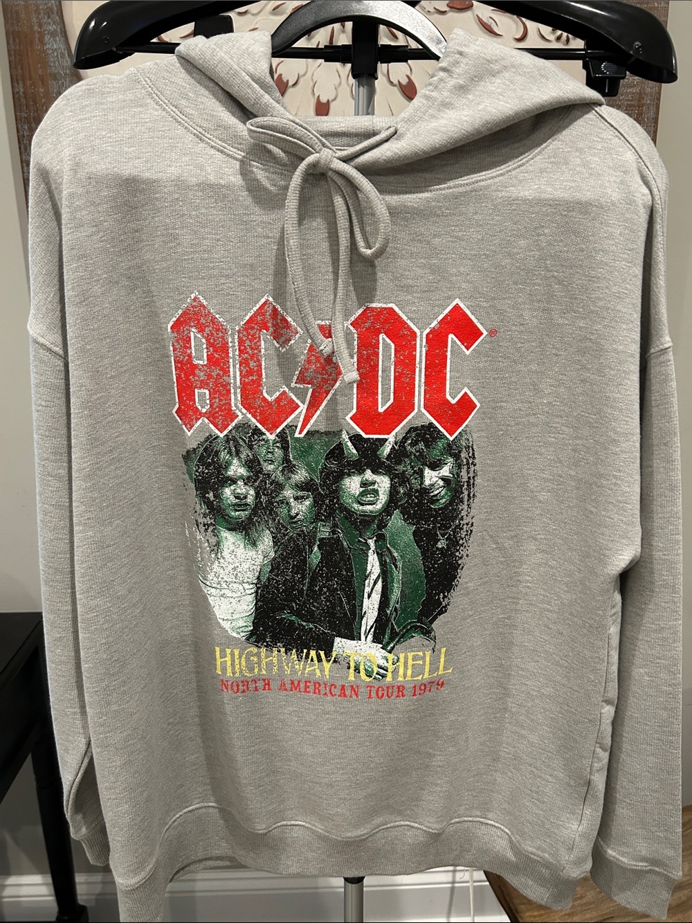 AC/DC 'Highway to Hell' Light Gray Pullover Hoodie NWOT / Size Small